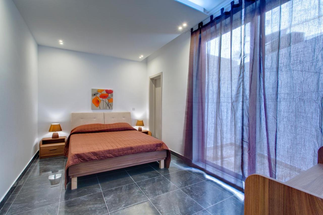 Chalet Apartments Sliema Esterno foto